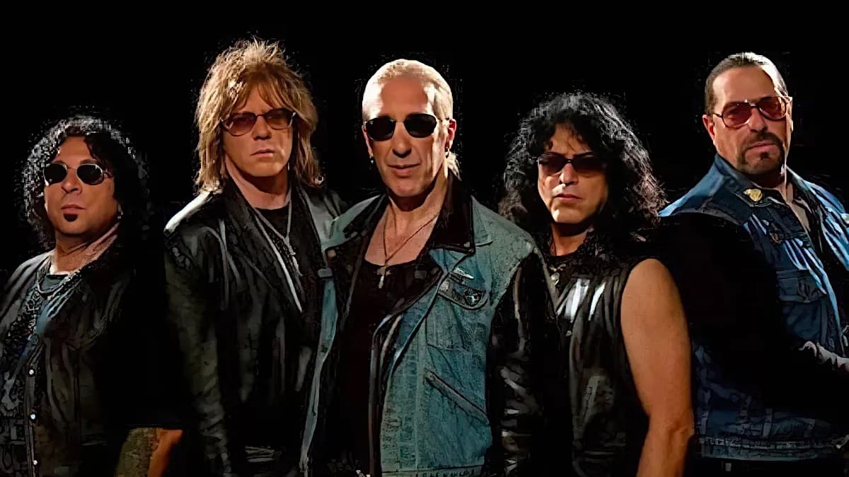 TWISTED SISTER